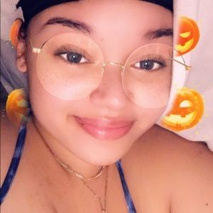 Meet your Posher, Nataliana